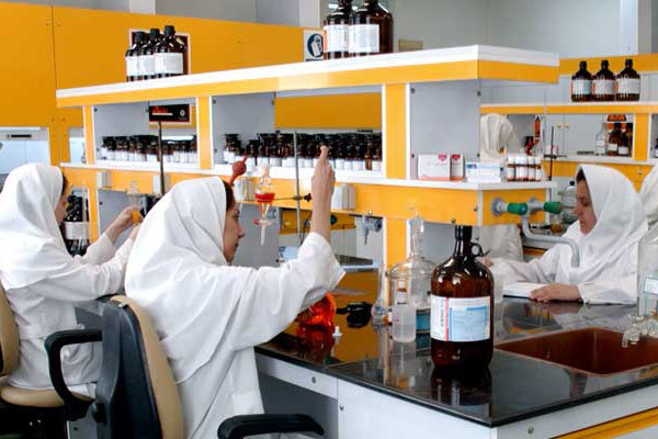 ۹۷ درصد داروهای مورد نیاز کشور در داخل تولید می شود