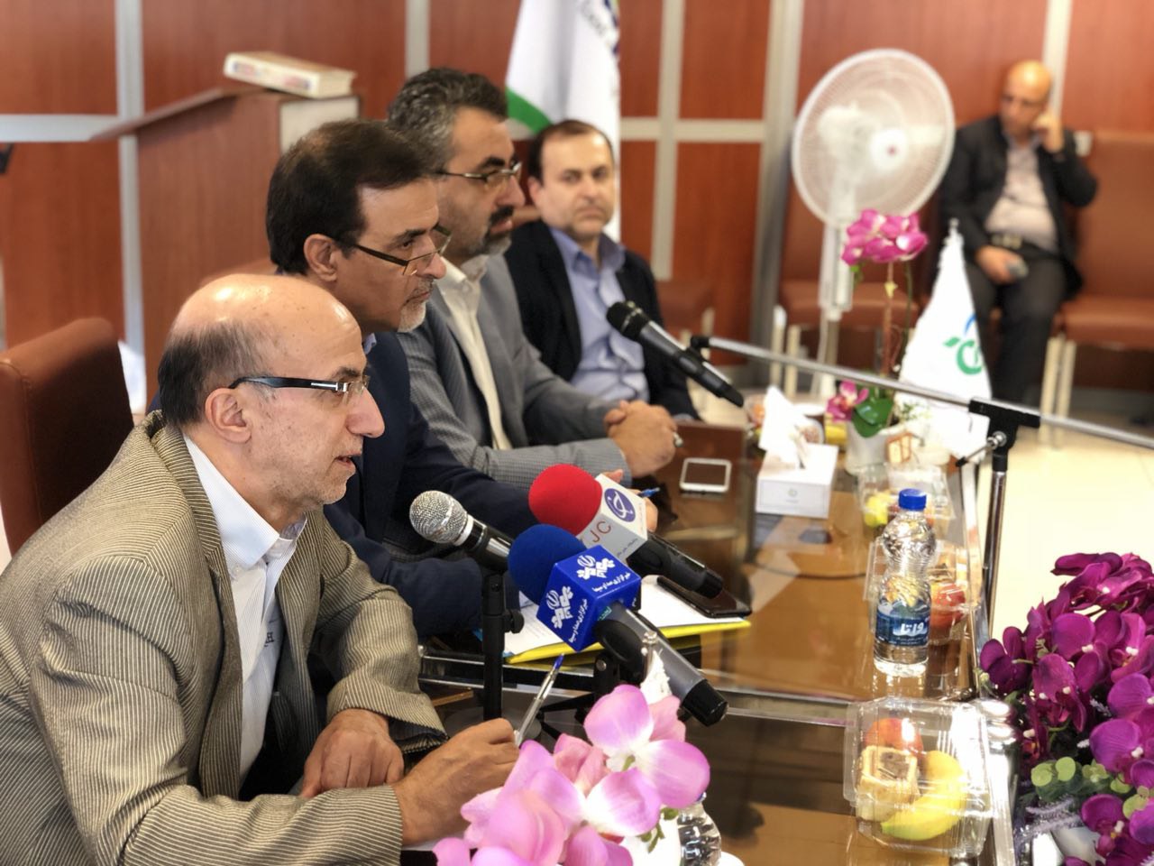 افزایش مدت زمان ذخایر دارویی کشور/ اطلاع‌رسانی درباره کمبودهای دارویی احتمالی