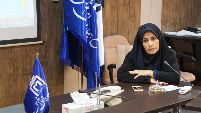جلسه بررسی و همفکری مشکلات تأمین دارو و تجهیزات مصرفی بیمارستانی امام خمینی (ره) با حضور معاون غذا و دارو تهران