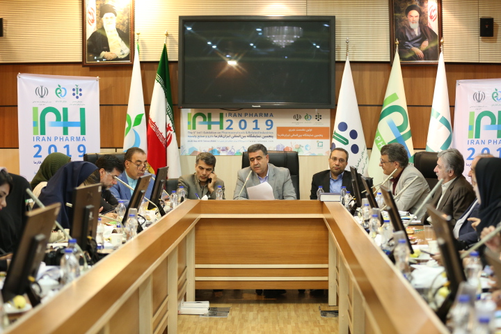 ۱۰۰ درصد آنتی‌بیوتیک‌های خوراکی تولید داخل‌اند/ ایران جزء کشورهای موفق کنترل عفونت در دنیا