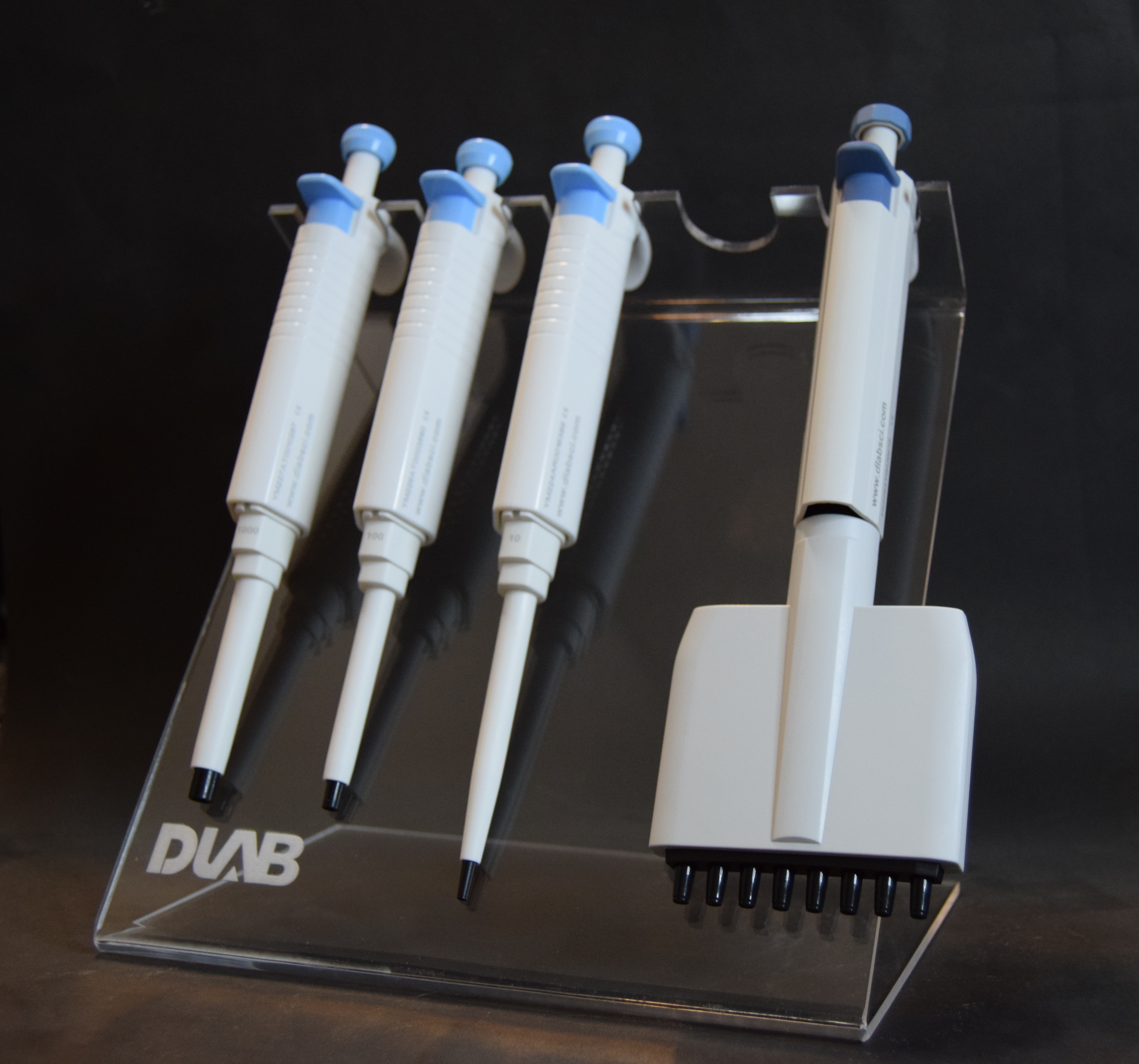 پایه سمپلر خطی 5 خانه	 - Pipettor Holder	 - DLAB Scientific - دستگاه - دستگاه ها و ملزومات آزمایشگاهی - راهیان نلم آزما